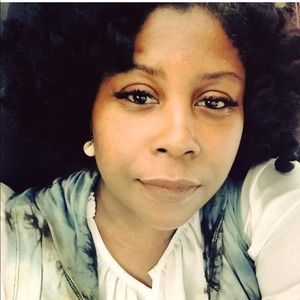 Meet your Posher, Roselyn